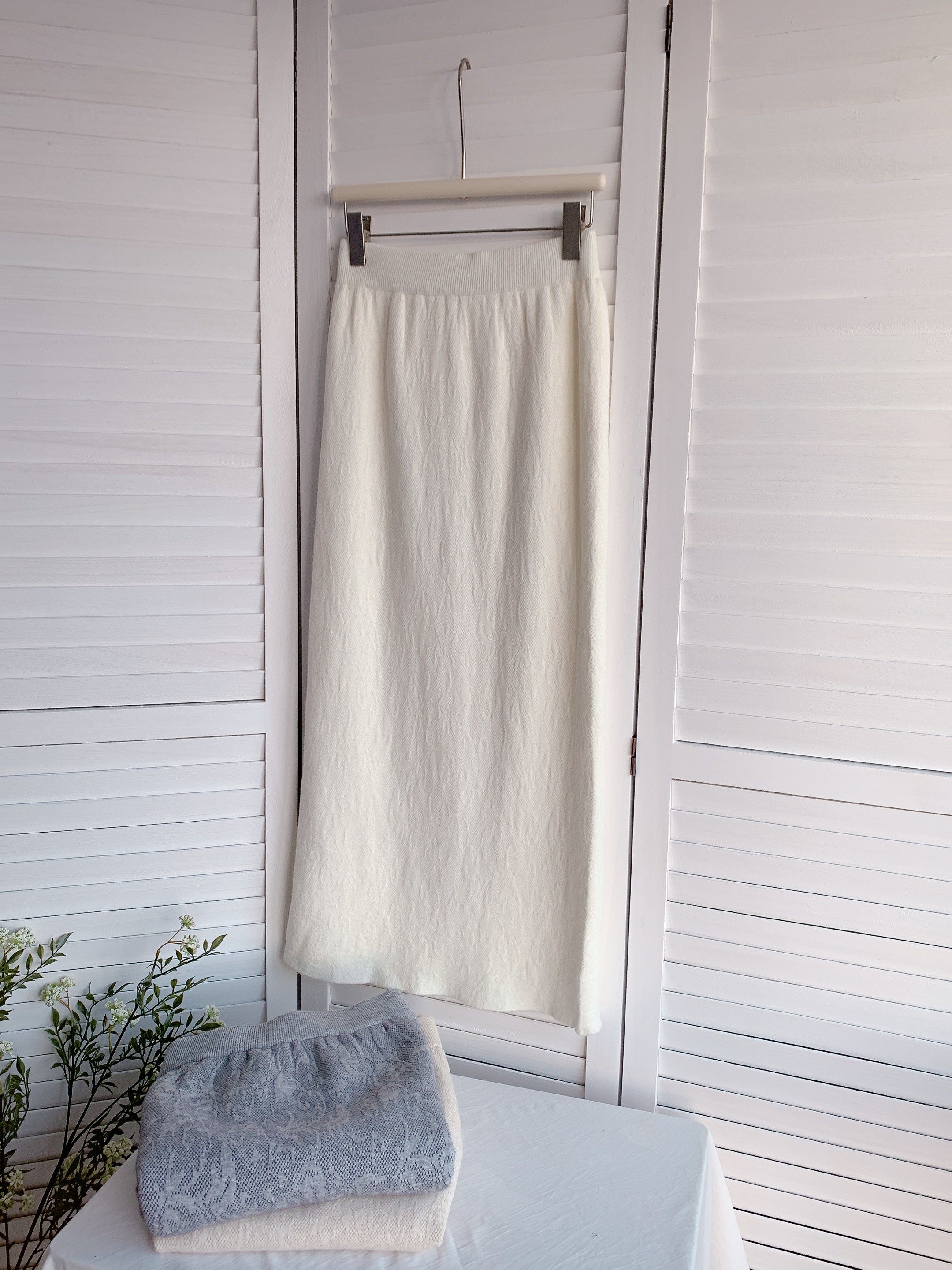 HELLO MILK TEE- 85835 韓系半裙