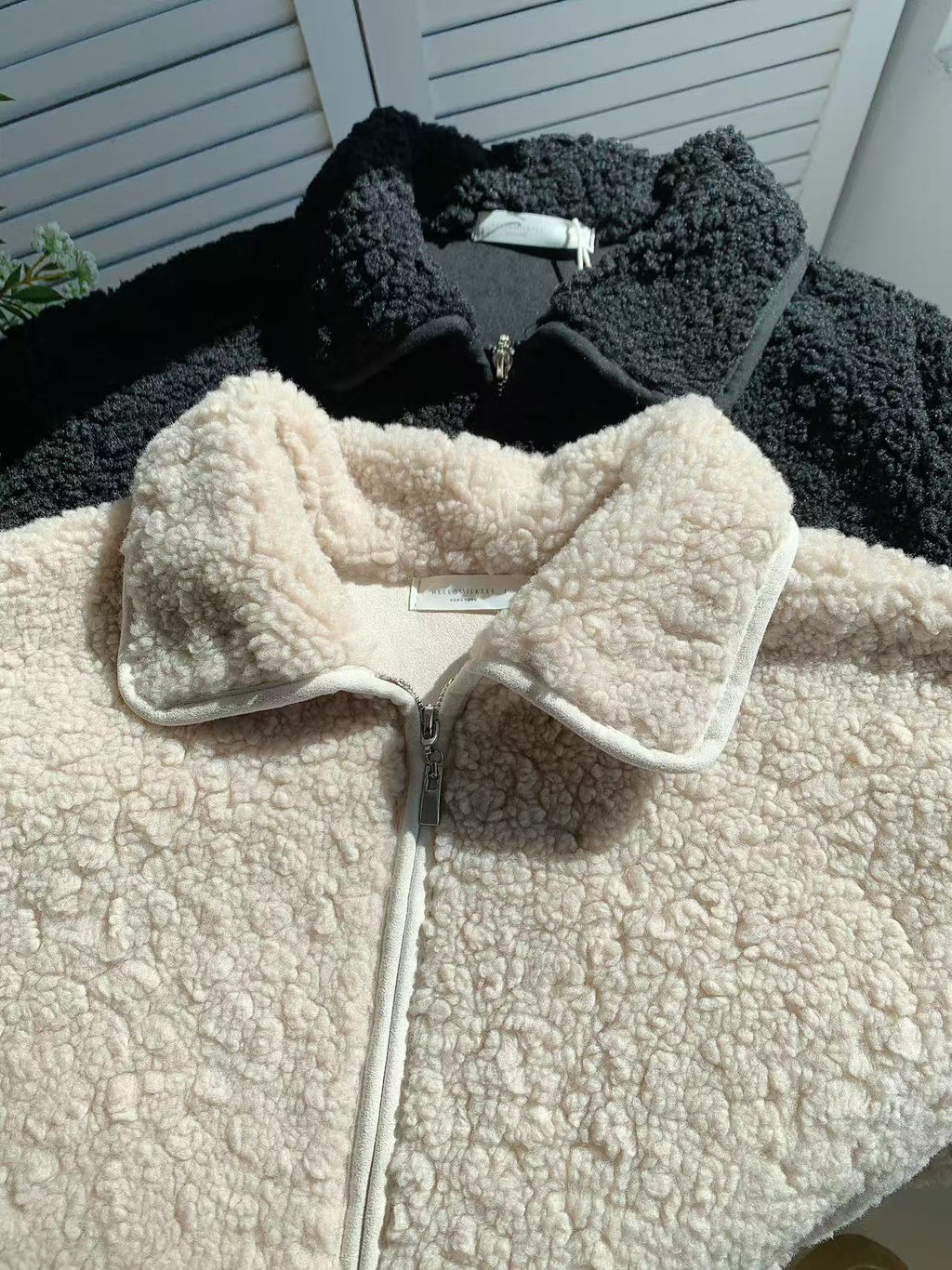 HELLO MILK TEE- 85820 毛絨外套