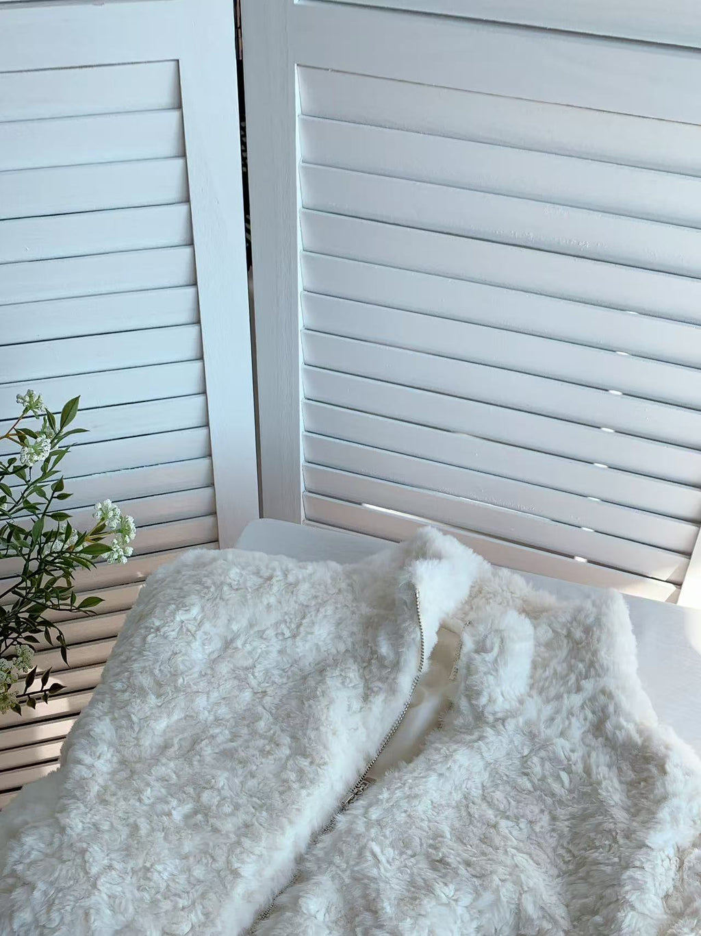 HELLO MILK TEE- 85828 毛毛外套