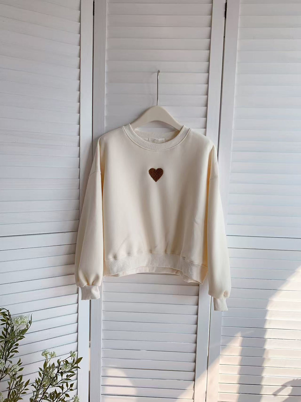 HELLO MILK TEE- 85883 愛心加絨衛衣