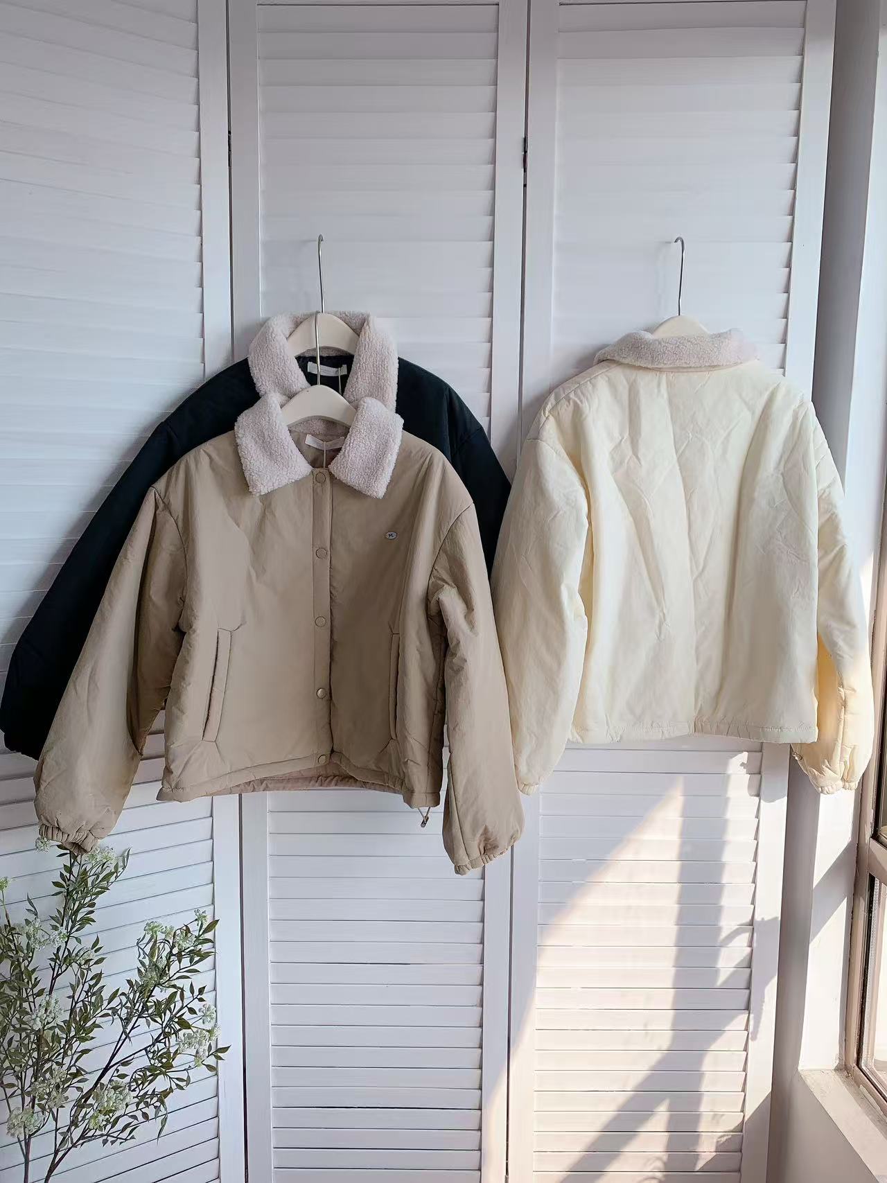 HELLO MILK TEE- 85827 毛領棉服