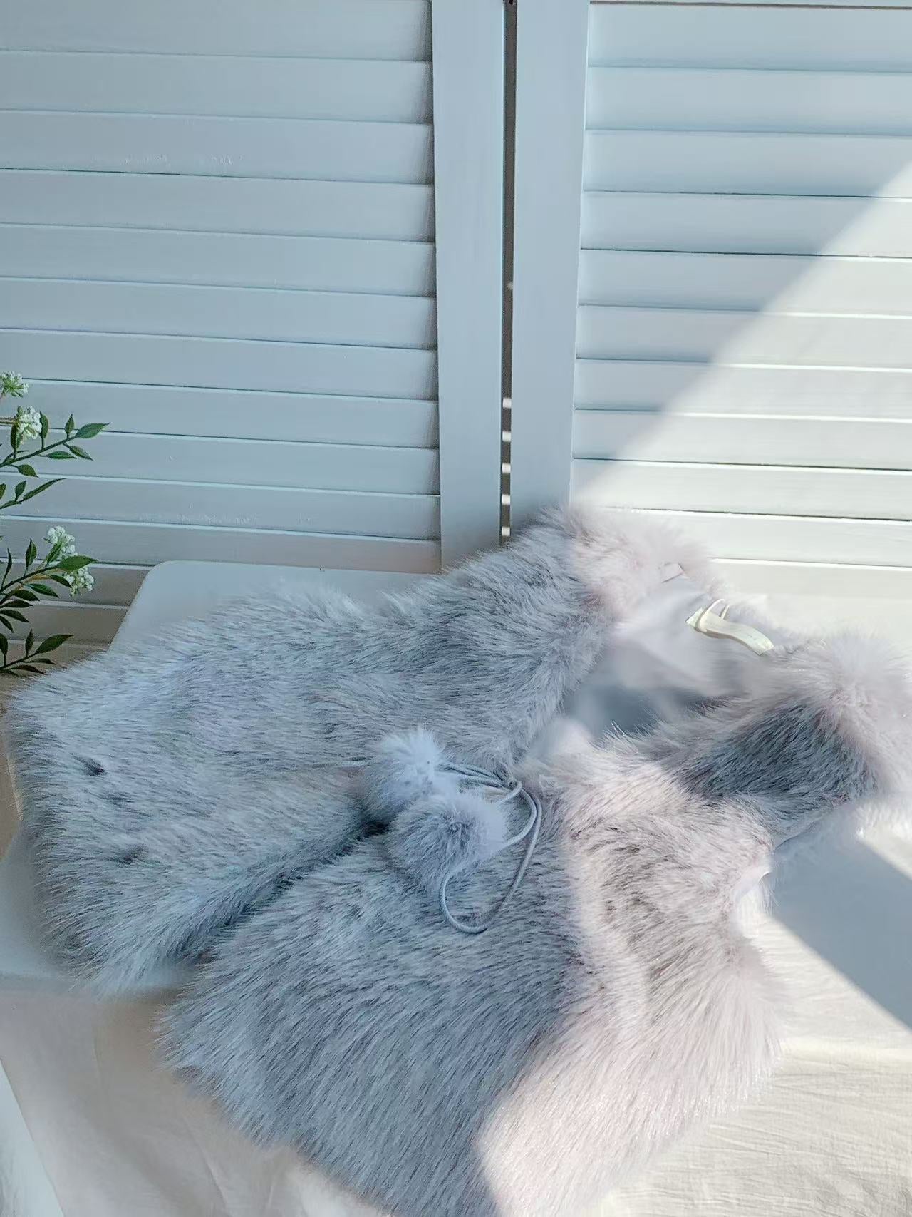 HELLO MILK TEE- 85875 毛絨馬甲