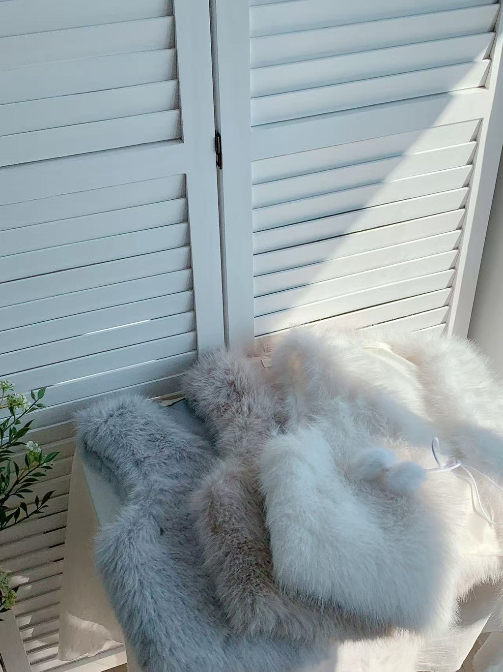 HELLO MILK TEE- 85875 毛絨馬甲