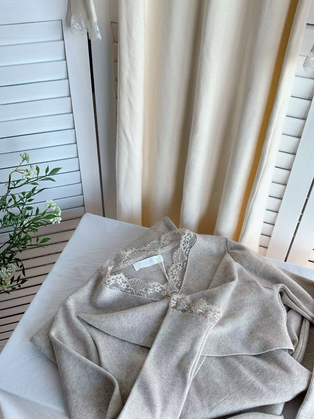 HELLO MILK TEE- 85781 蕾絲連衣裙