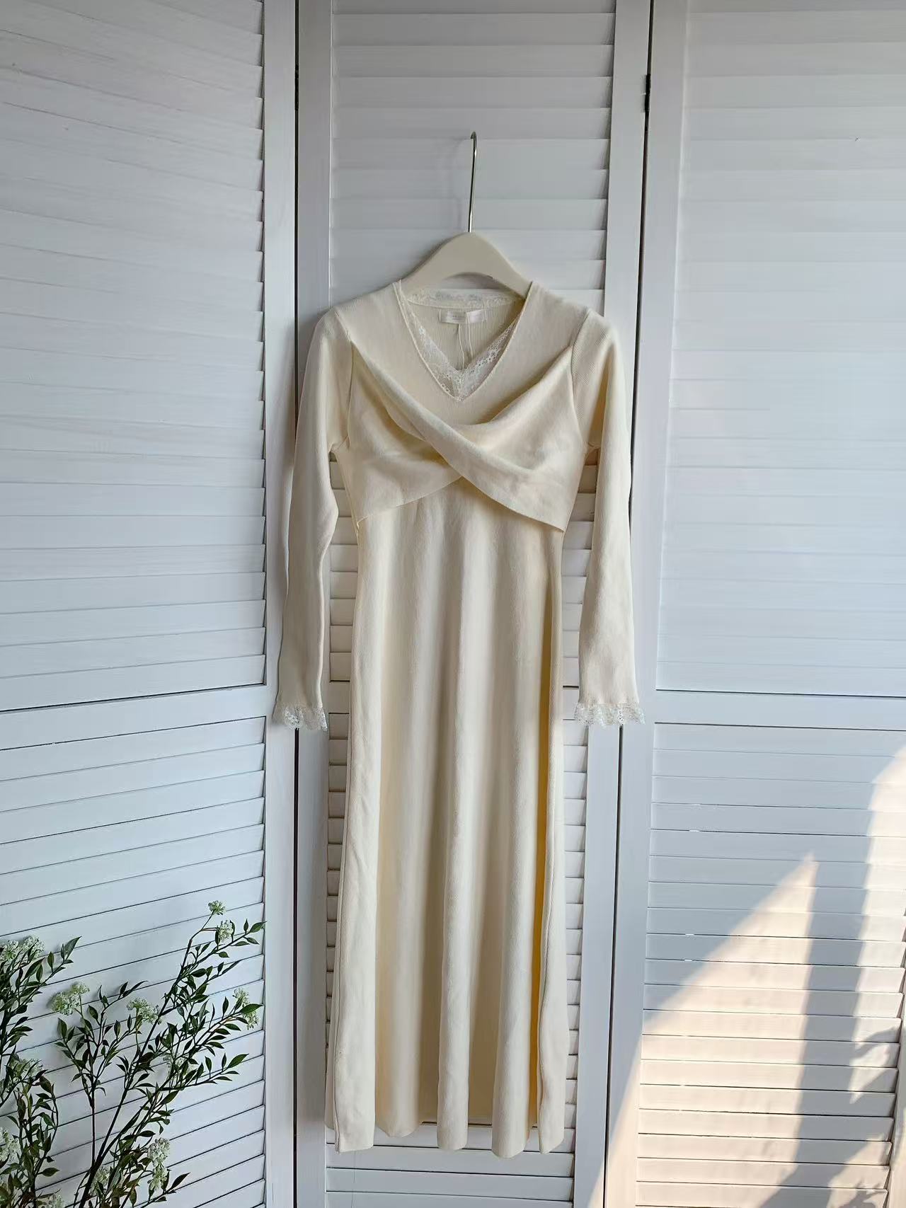 HELLO MILK TEE- 85781 蕾絲連衣裙