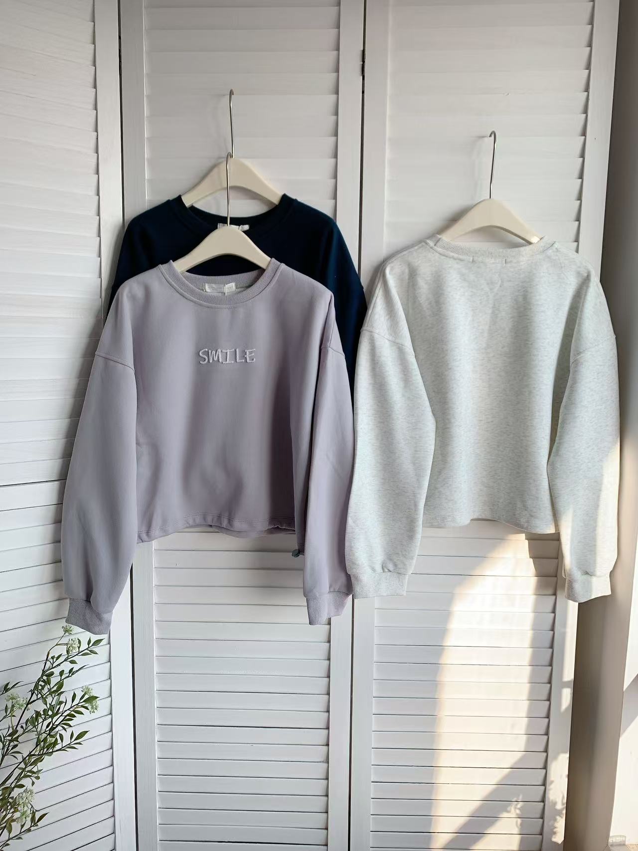 HELLO MILK TEE- 85852 字母衛衣