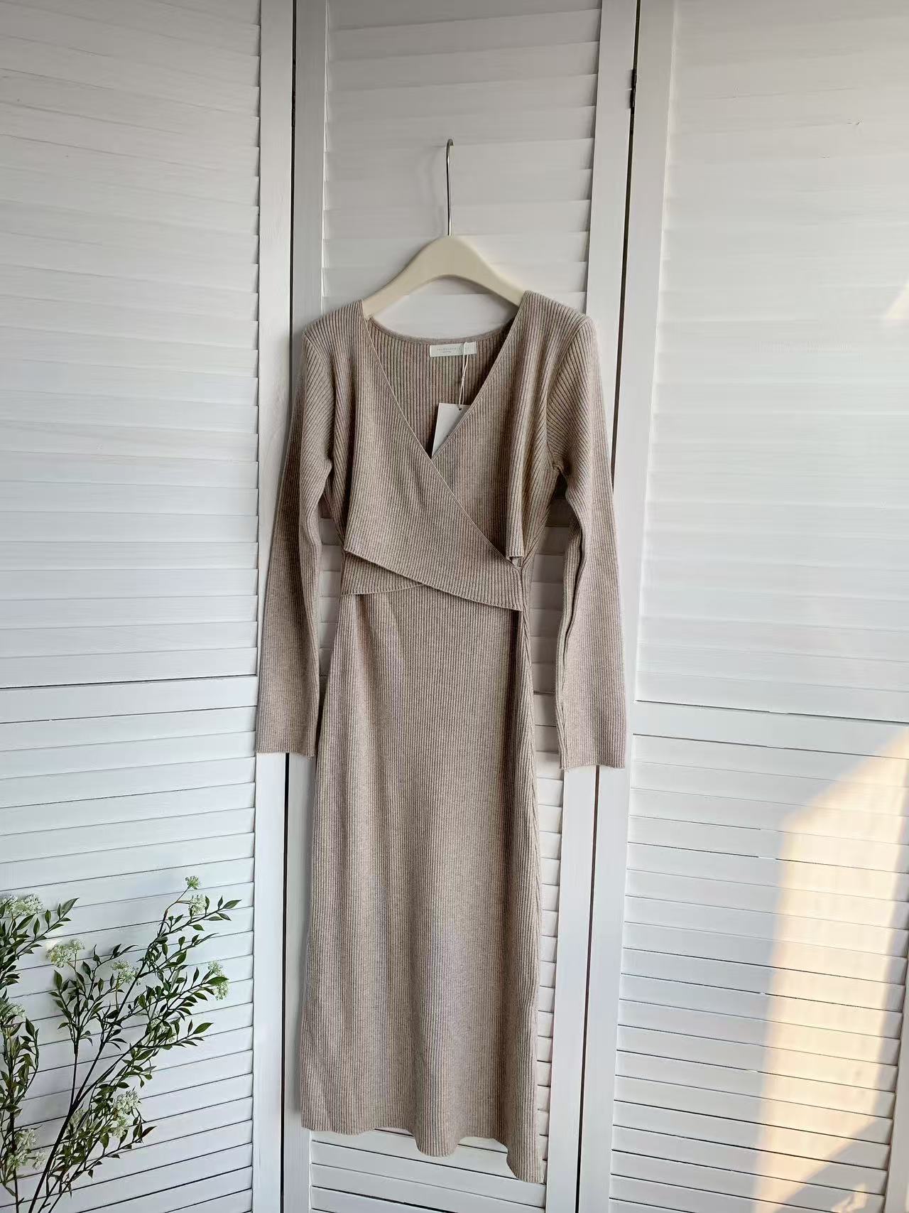 HELLO MILK TEE- 85782 休閑連衣裙