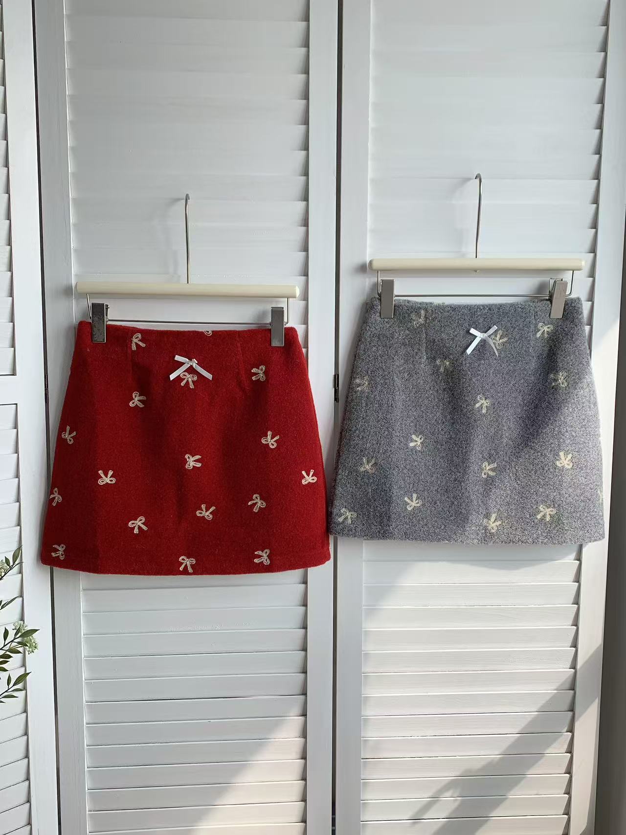 HELLO MILK TEE- 85865 蝴蝶結短裙