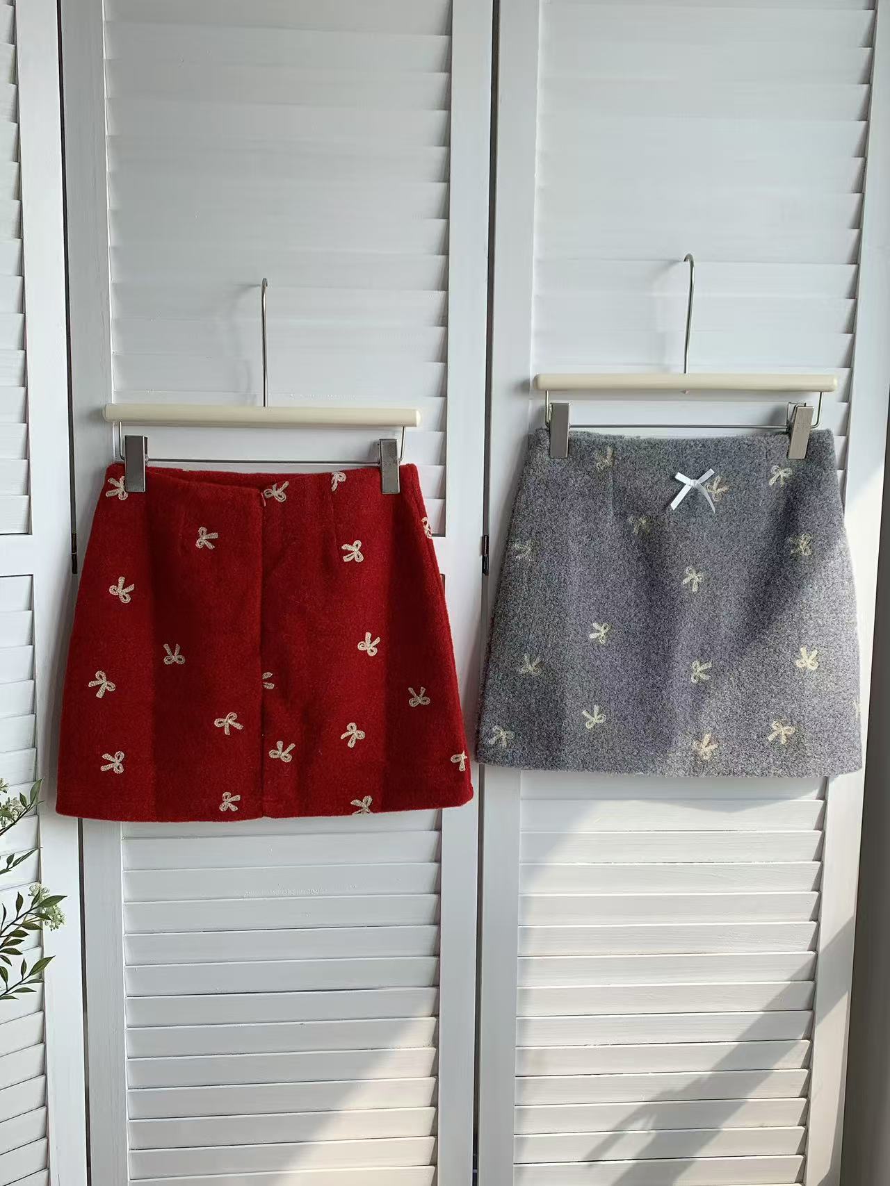 HELLO MILK TEE- 85865 蝴蝶結短裙