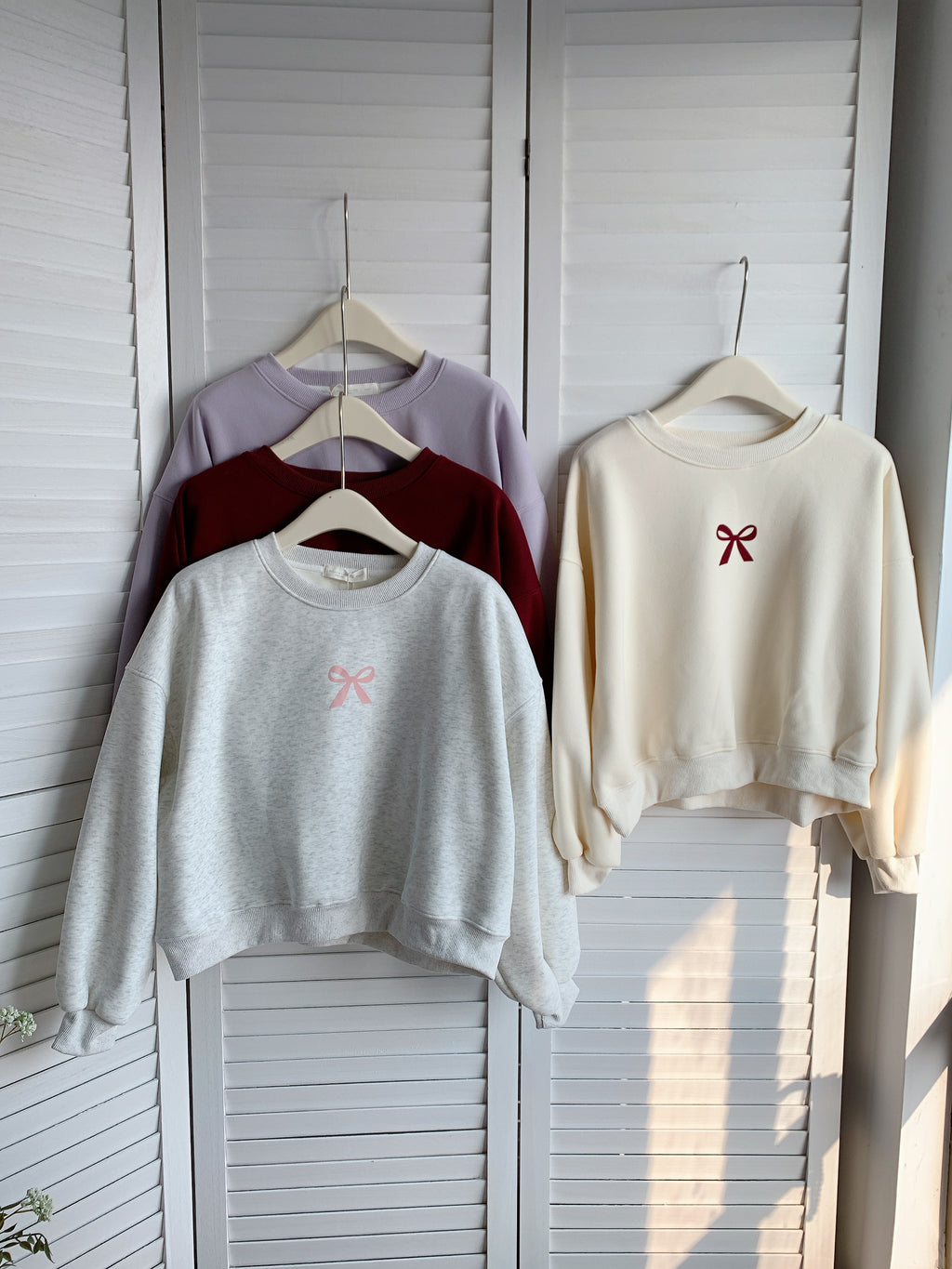 HELLO MILK TEE- 85882 蝴蝶結衛衣