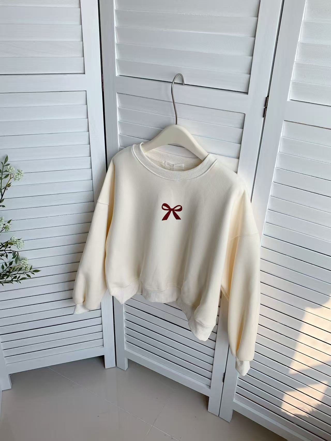 HELLO MILK TEE- 85882 蝴蝶結衛衣