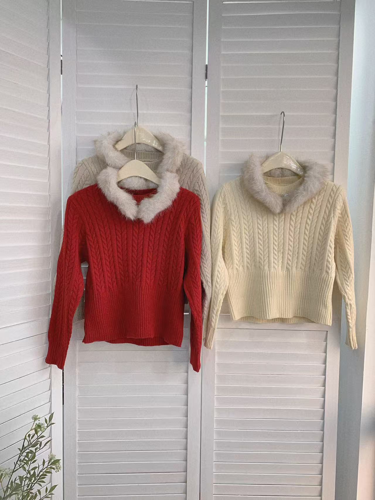 HELLO MILK TEE- 85893 扭花針織衫