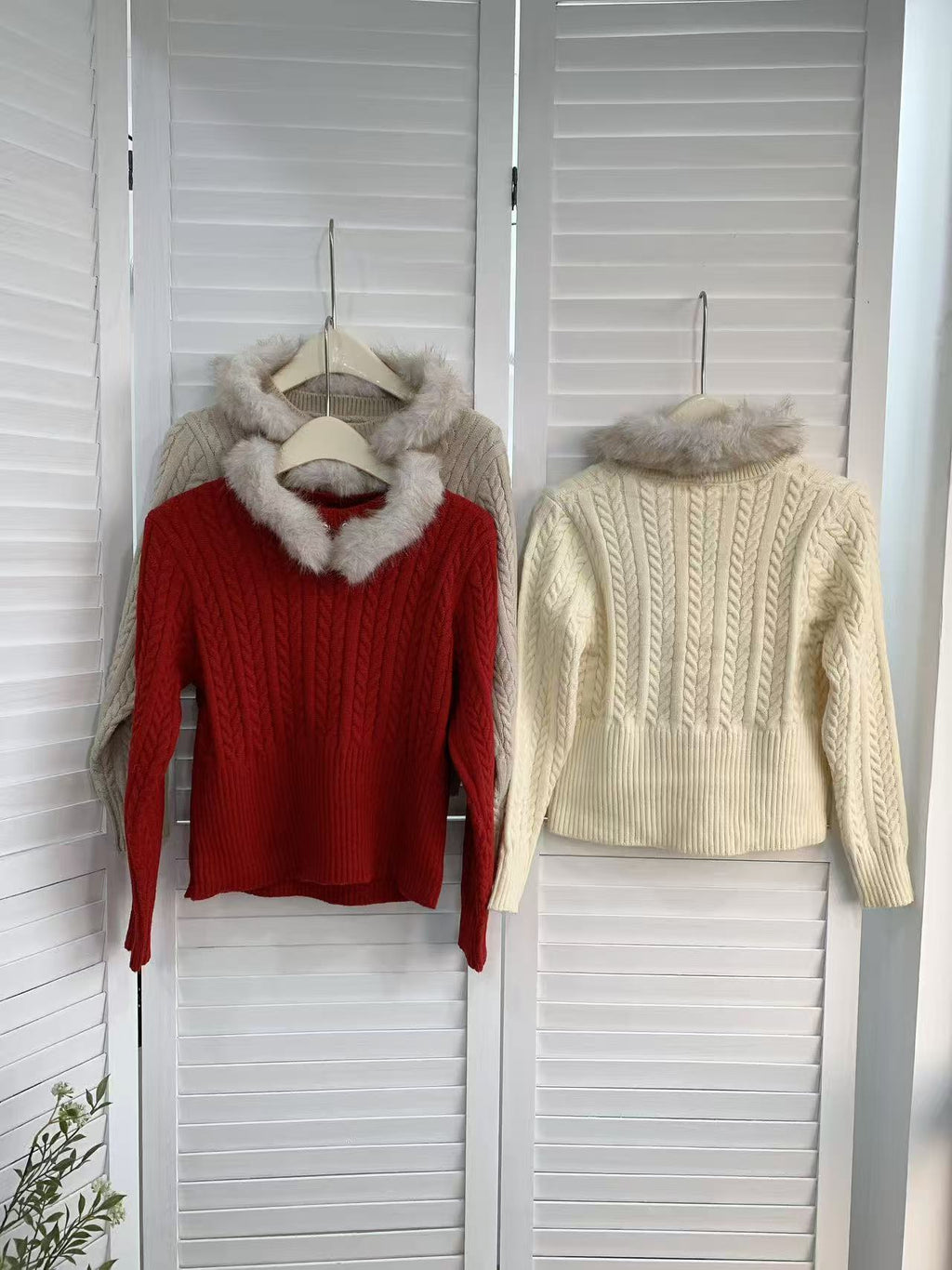 HELLO MILK TEE- 85893 扭花針織衫