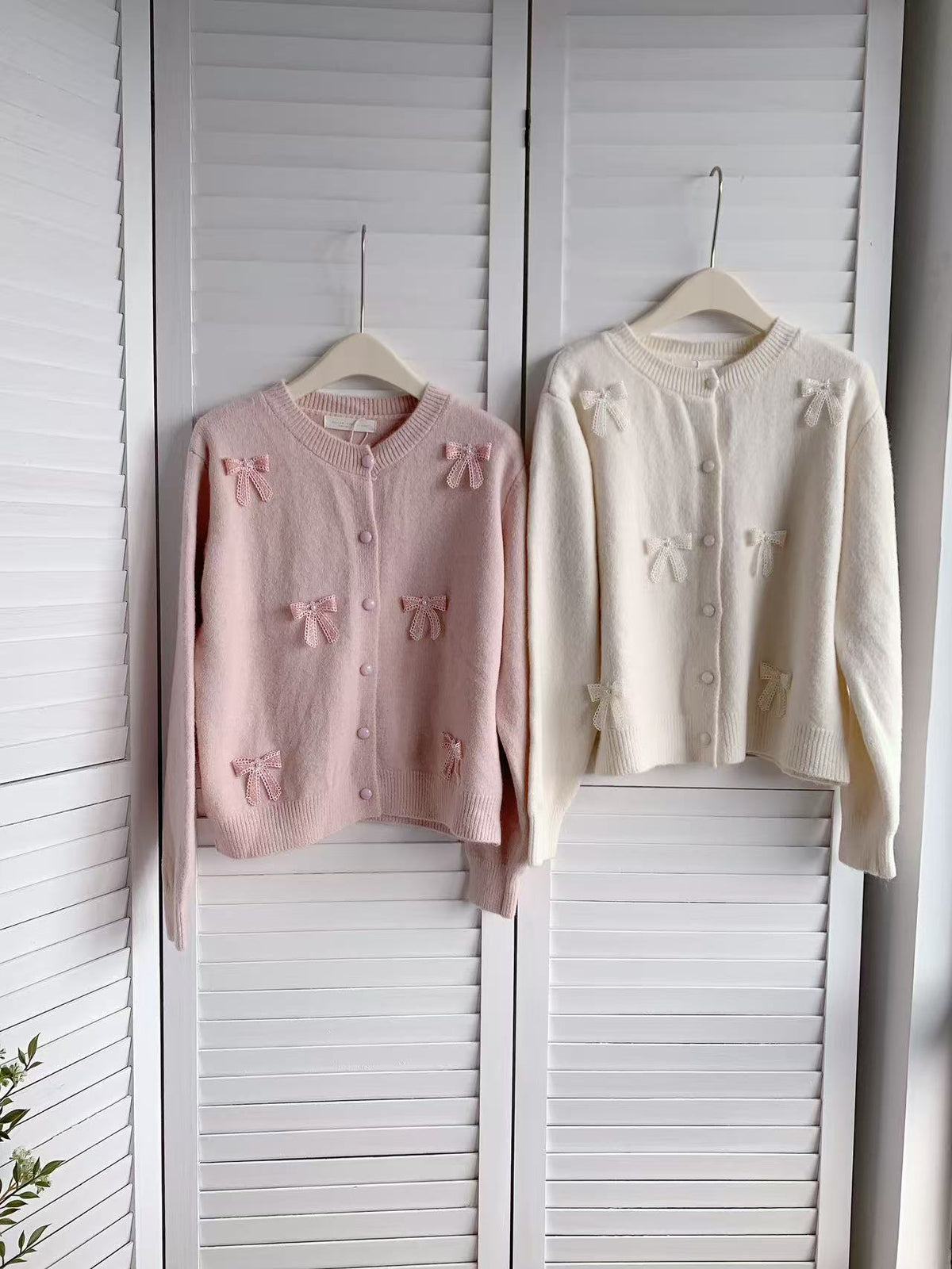 HELLO MILK TEE- 85888 蝴蝶結上衣