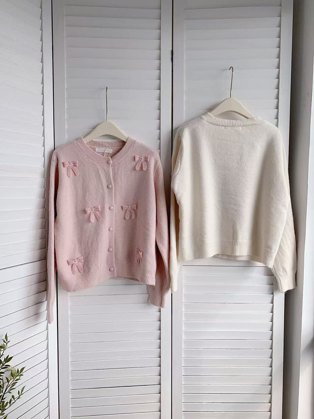 HELLO MILK TEE- 85888 蝴蝶結上衣