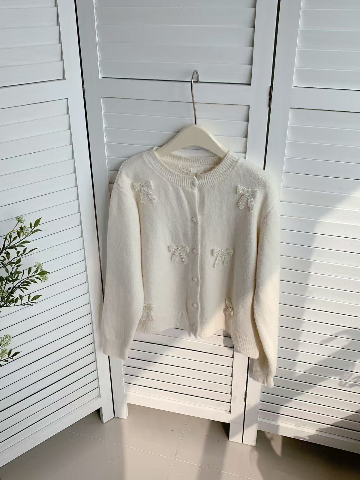 HELLO MILK TEE- 85888 蝴蝶結上衣