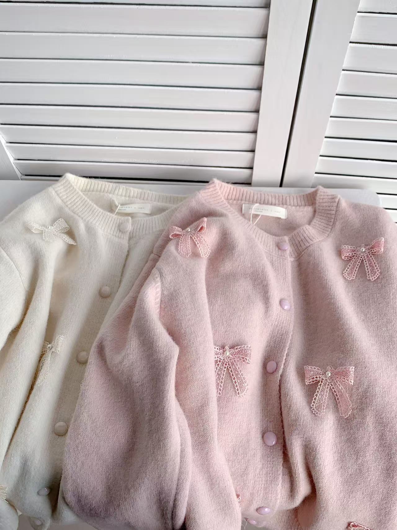 HELLO MILK TEE- 85888 蝴蝶結上衣