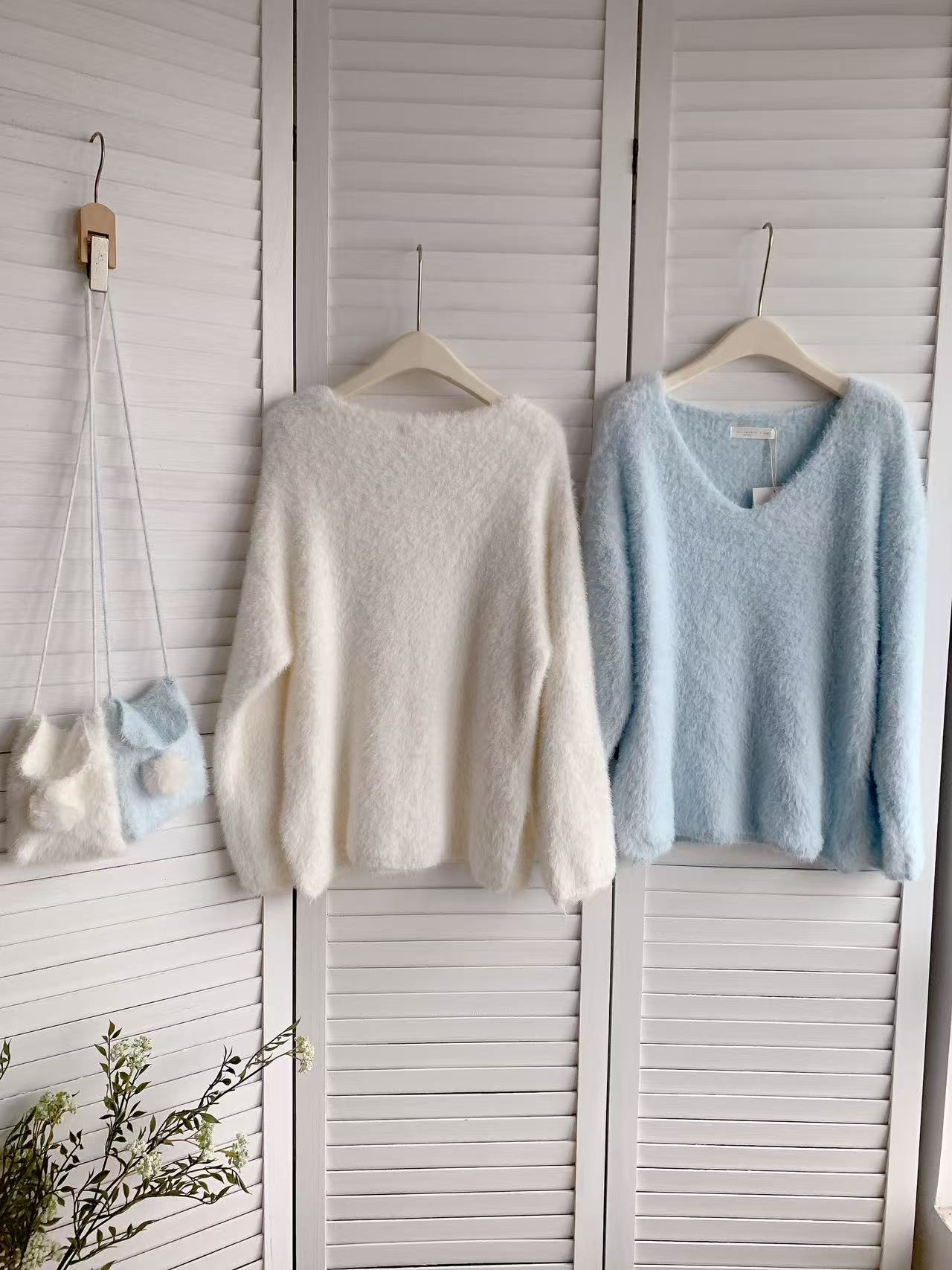 HELLO MILK TEE- 85920 毛絨上衣(有小包)