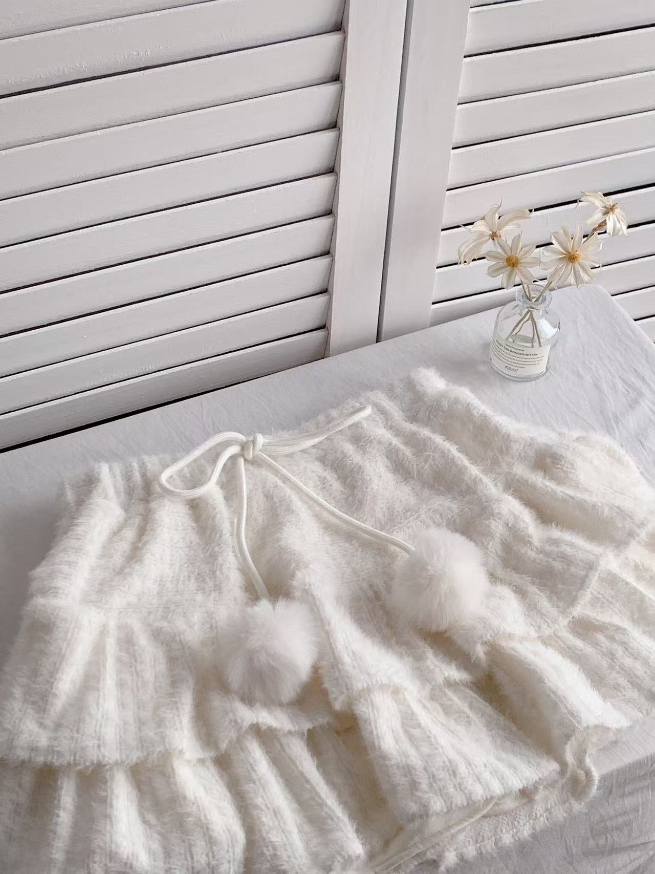 HELLO MILK TEE- 85862 百搭短裙