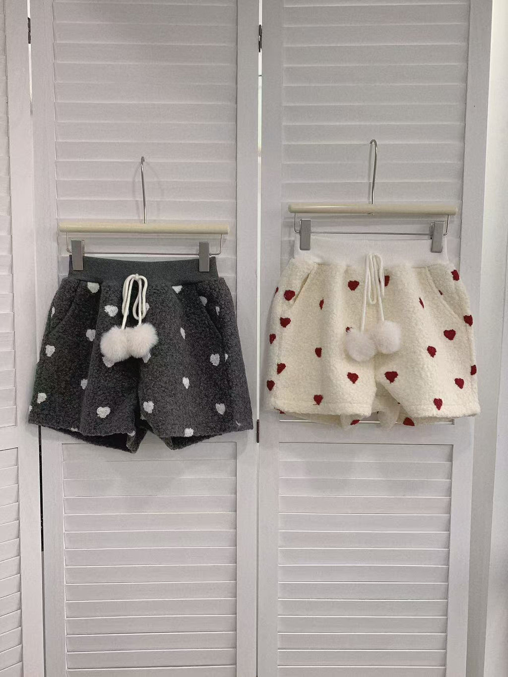 HELLO MILK TEE- 85861 愛心短褲