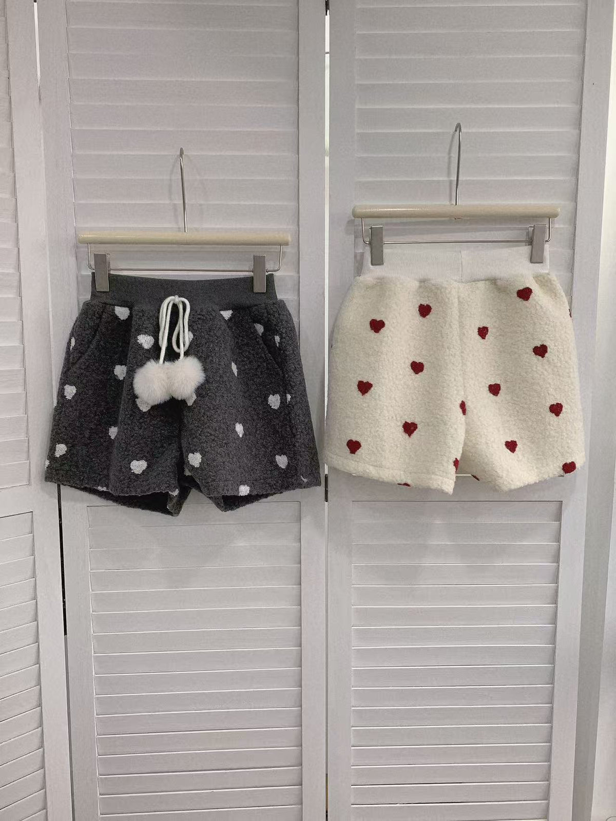 HELLO MILK TEE- 85861 愛心短褲