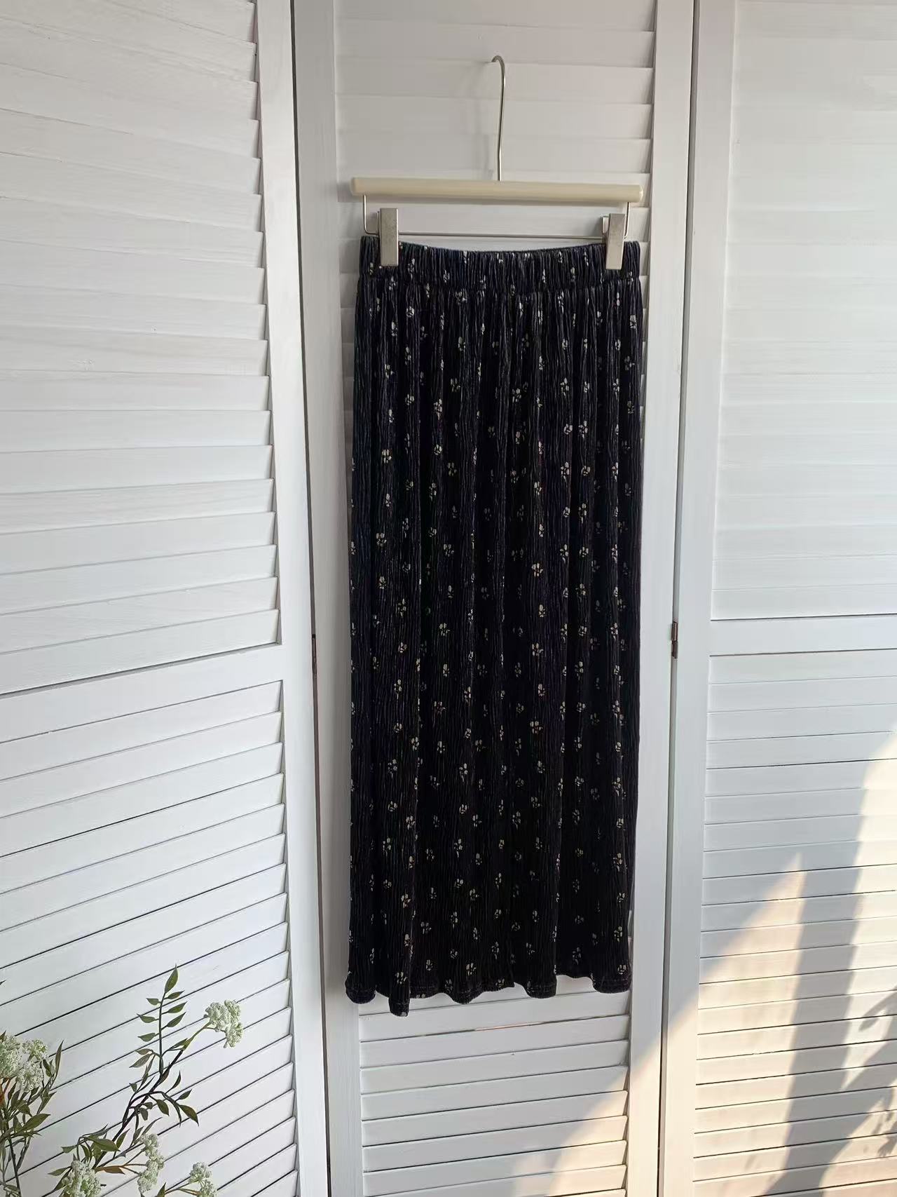 HELLO MILK TEE- 85904 小花半裙