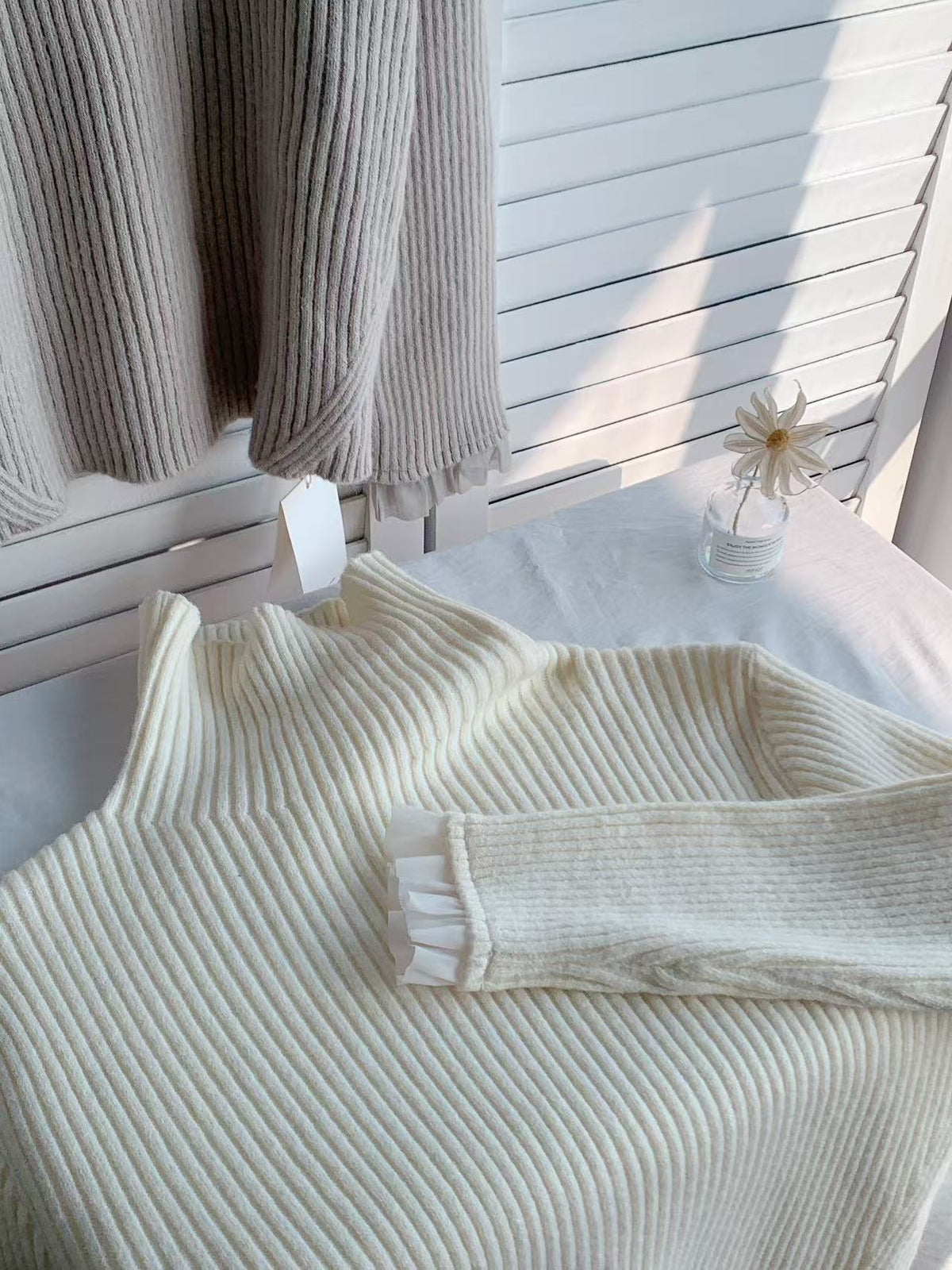 HELLO MILK TEE- 85851 花邊袖上衣