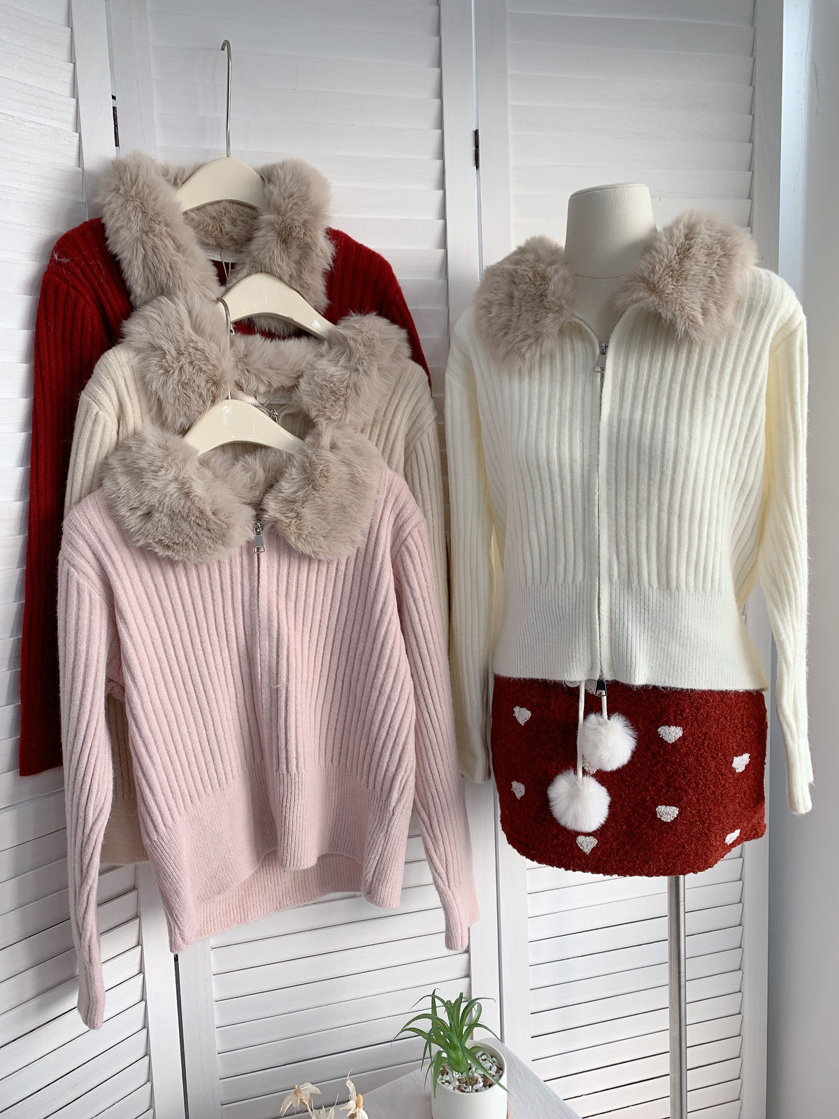 HELLO MILK TEE-85890 毛領上衣