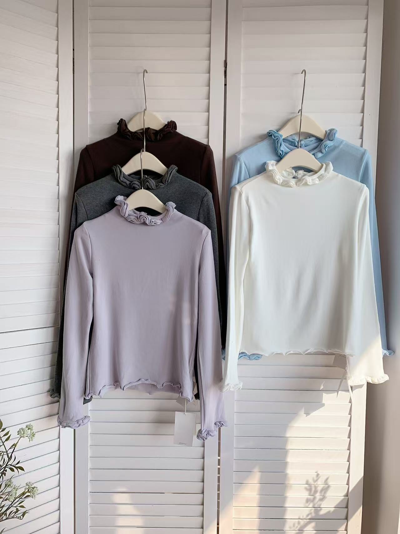 HELLO MILK TEE- 85945 套頭後珍珠扣打底衫