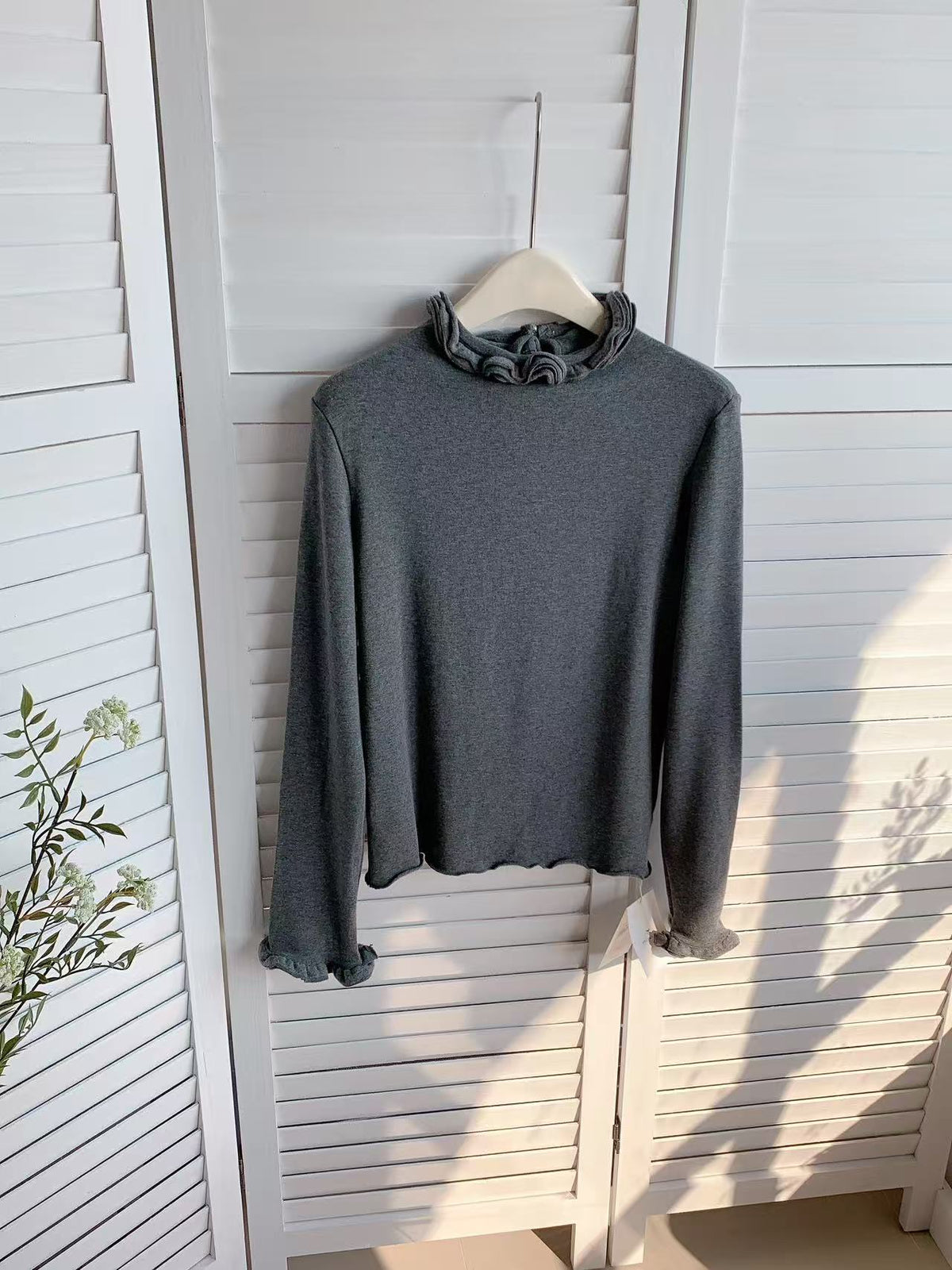 HELLO MILK TEE- 85945 套頭後珍珠扣打底衫