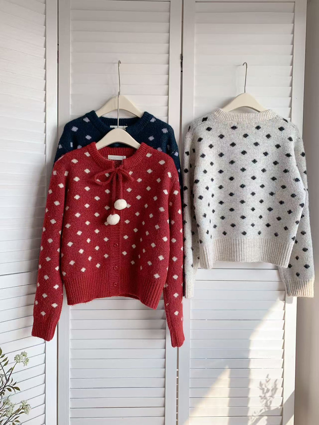 HELLO MILK TEE- 85897 波點開衫