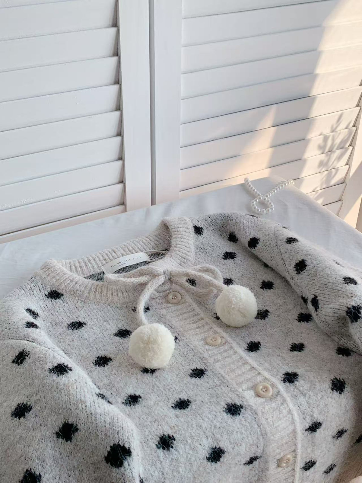 HELLO MILK TEE- 85897 波點開衫