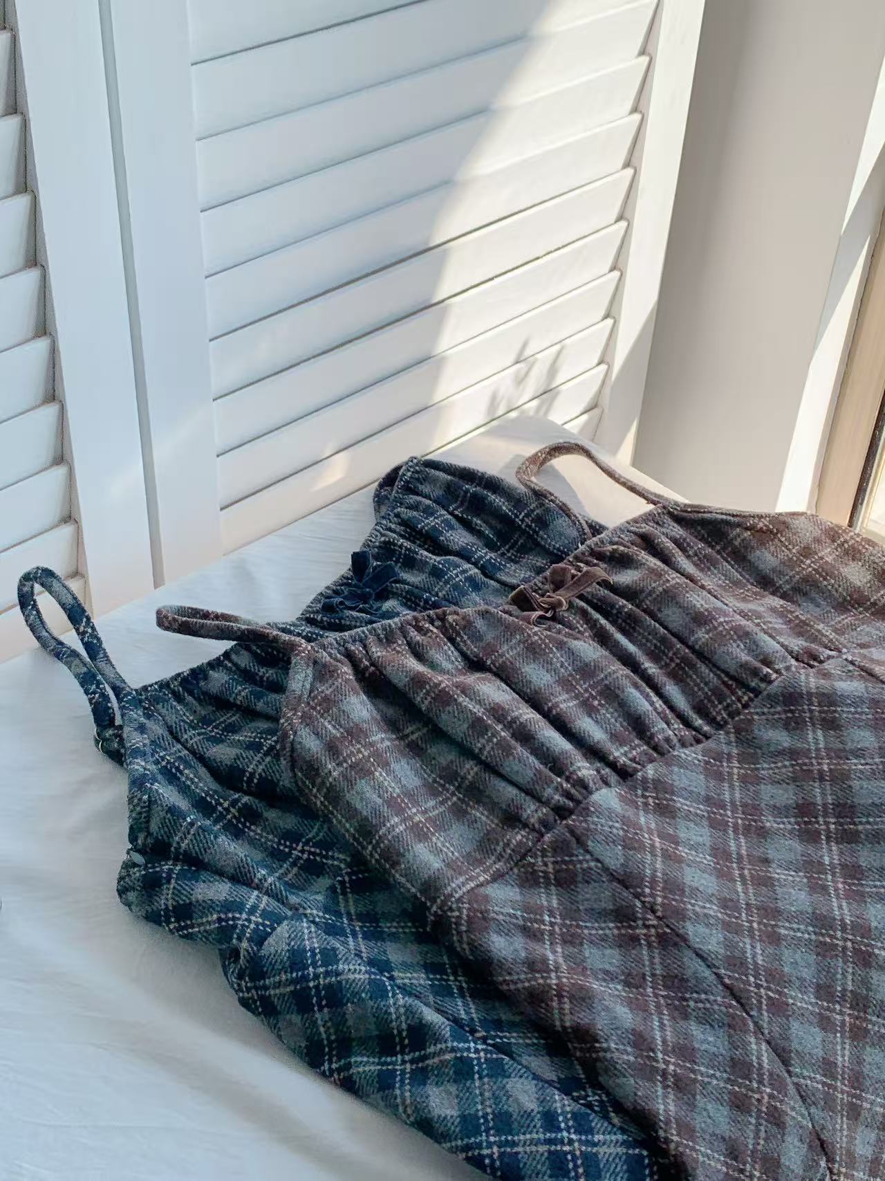 HELLO MILK TEE- 85940 格子吊帶裙