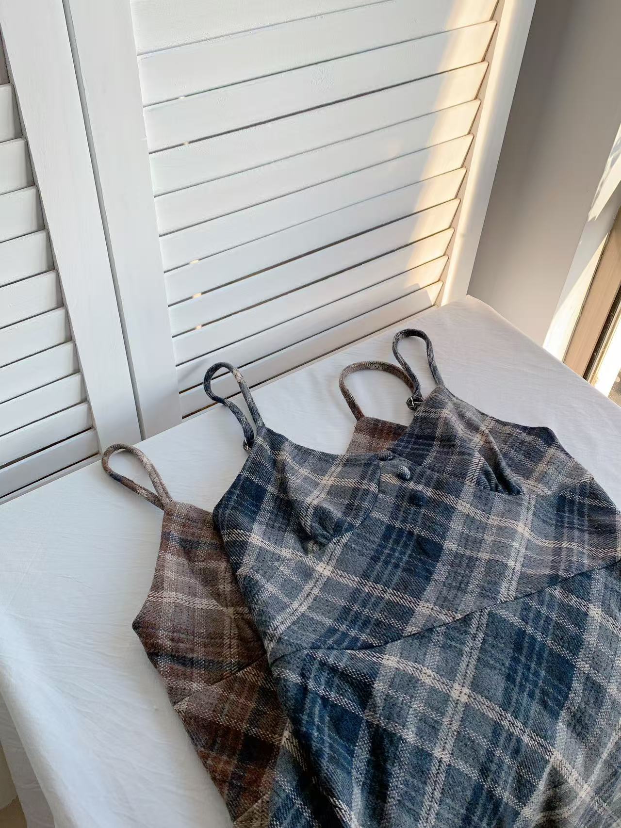 HELLO MILK TEE- 85941 質感吊帶裙