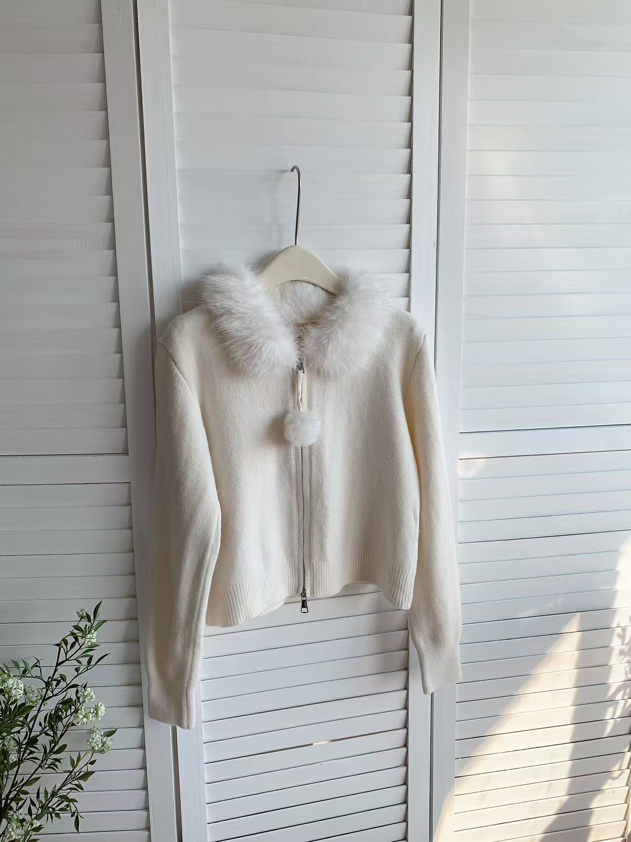 HELLO MILK TEE- 85872 毛領上衣