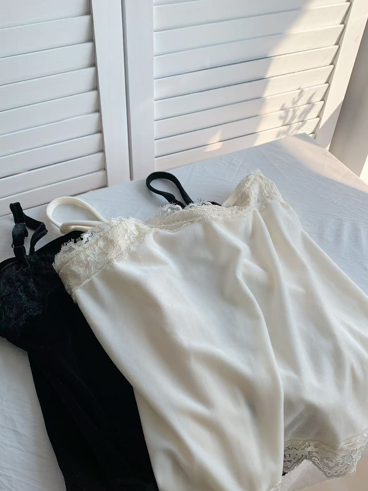 HELLO MILK TEE- 85927 吊帶上衣