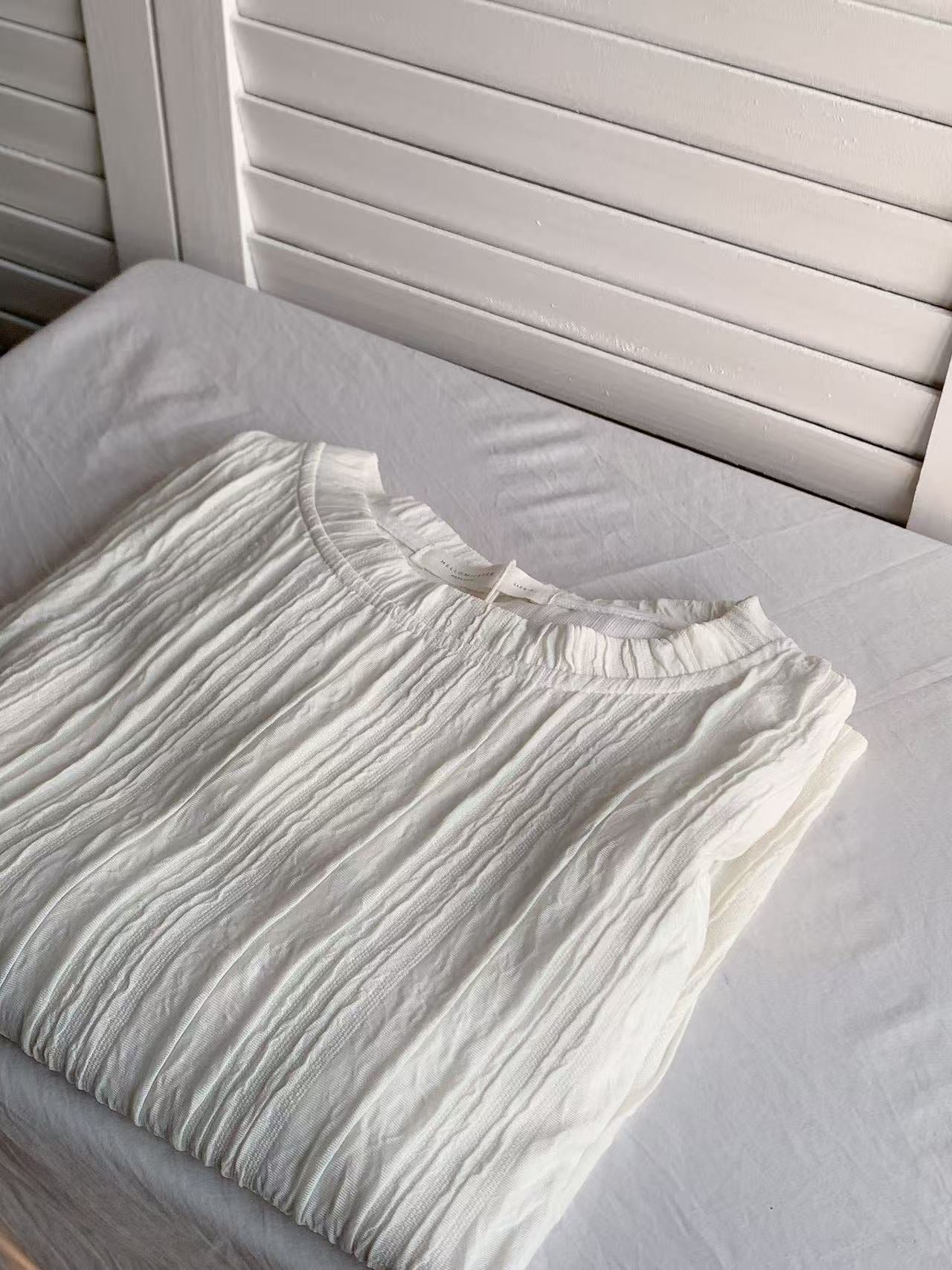 HELLO MILK TEE- 85931 壓皺上衣