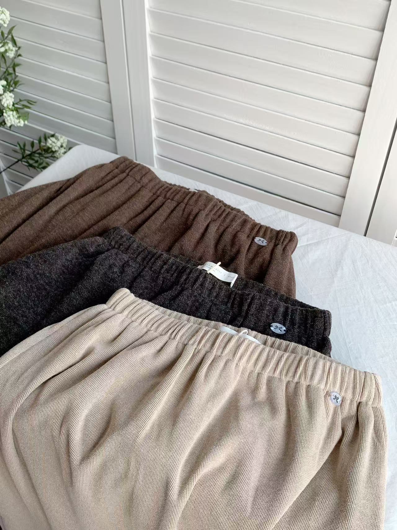 HELLO MILK TEE- 85922 純色半裙