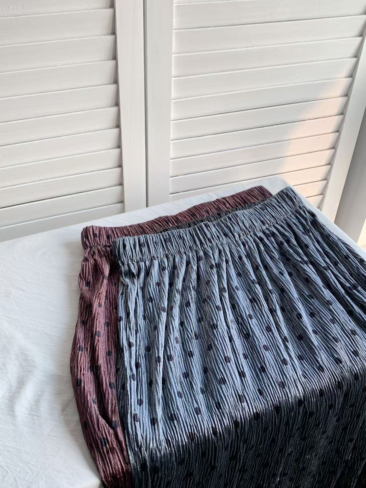 HELLO MILK TEE- 85905 波點半裙