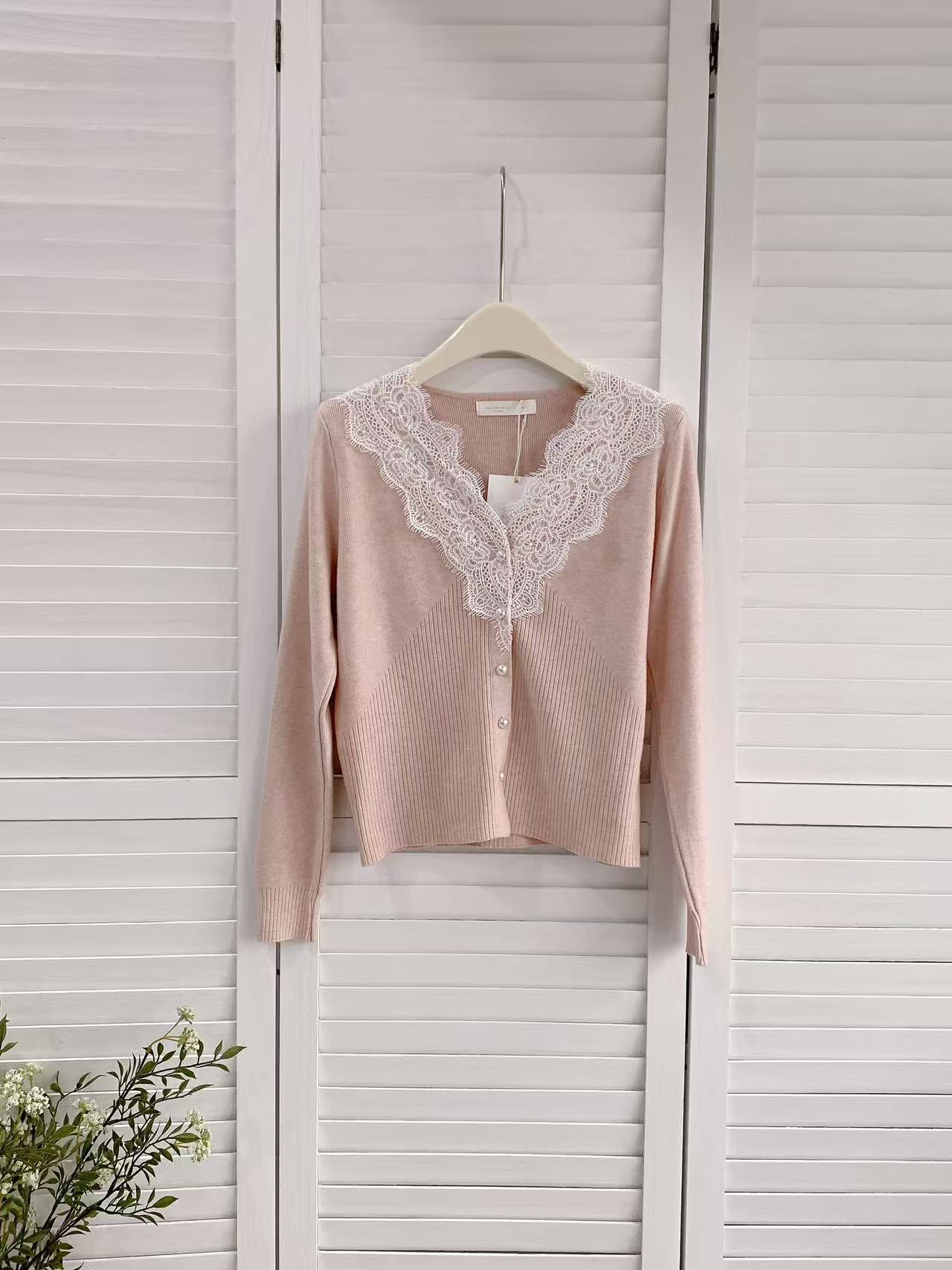 HELLO MILK TEE- 85987 拼接蕾絲衫