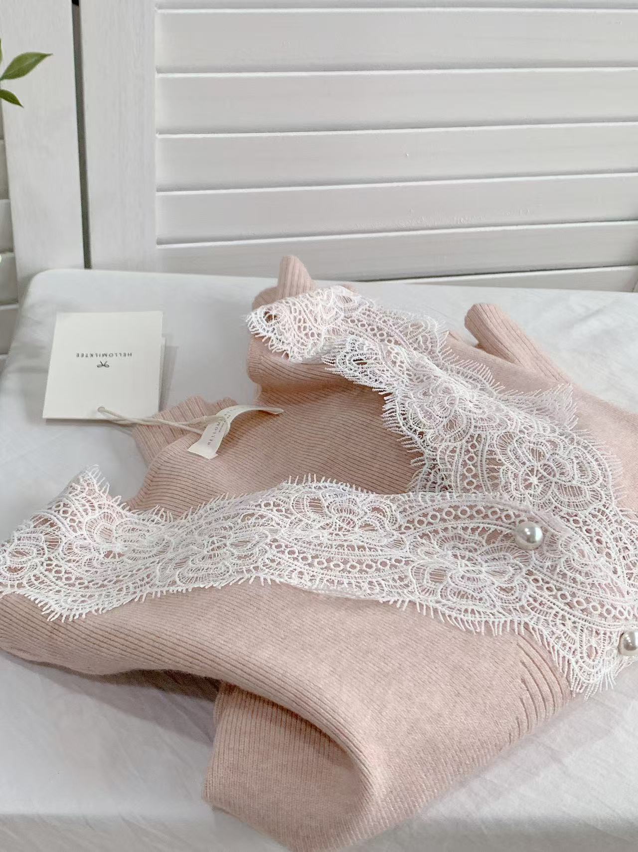 HELLO MILK TEE- 85987 拼接蕾絲衫