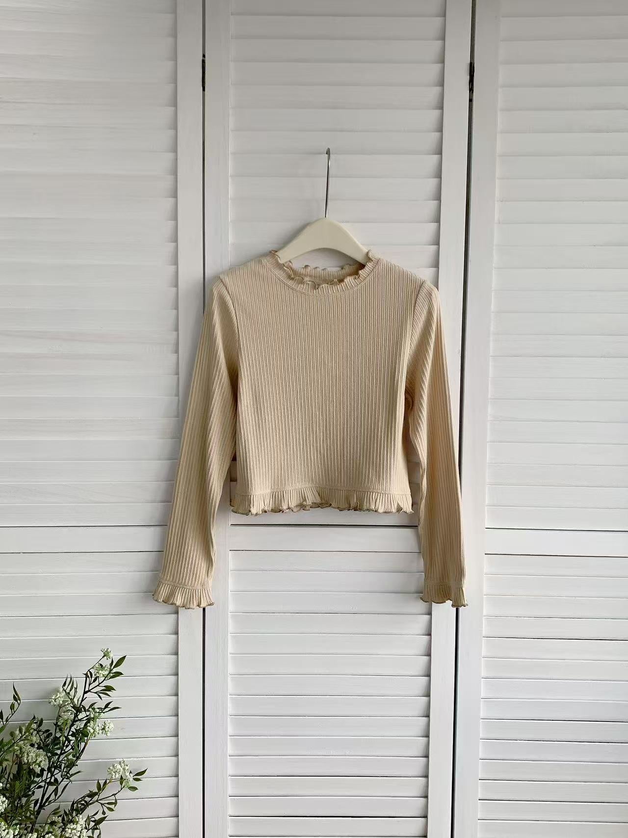 HELLO MILK TEE- 86001 木耳邊上衣