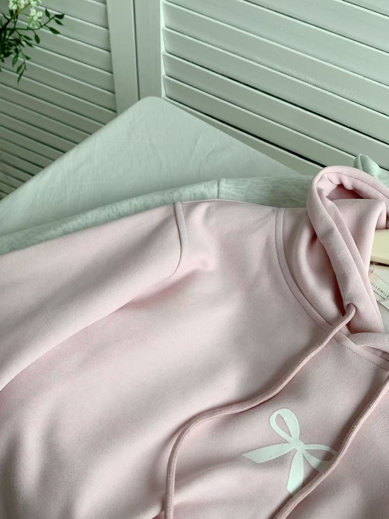 HELLO MILK TEE- 85968 蝴蝶結衛衣