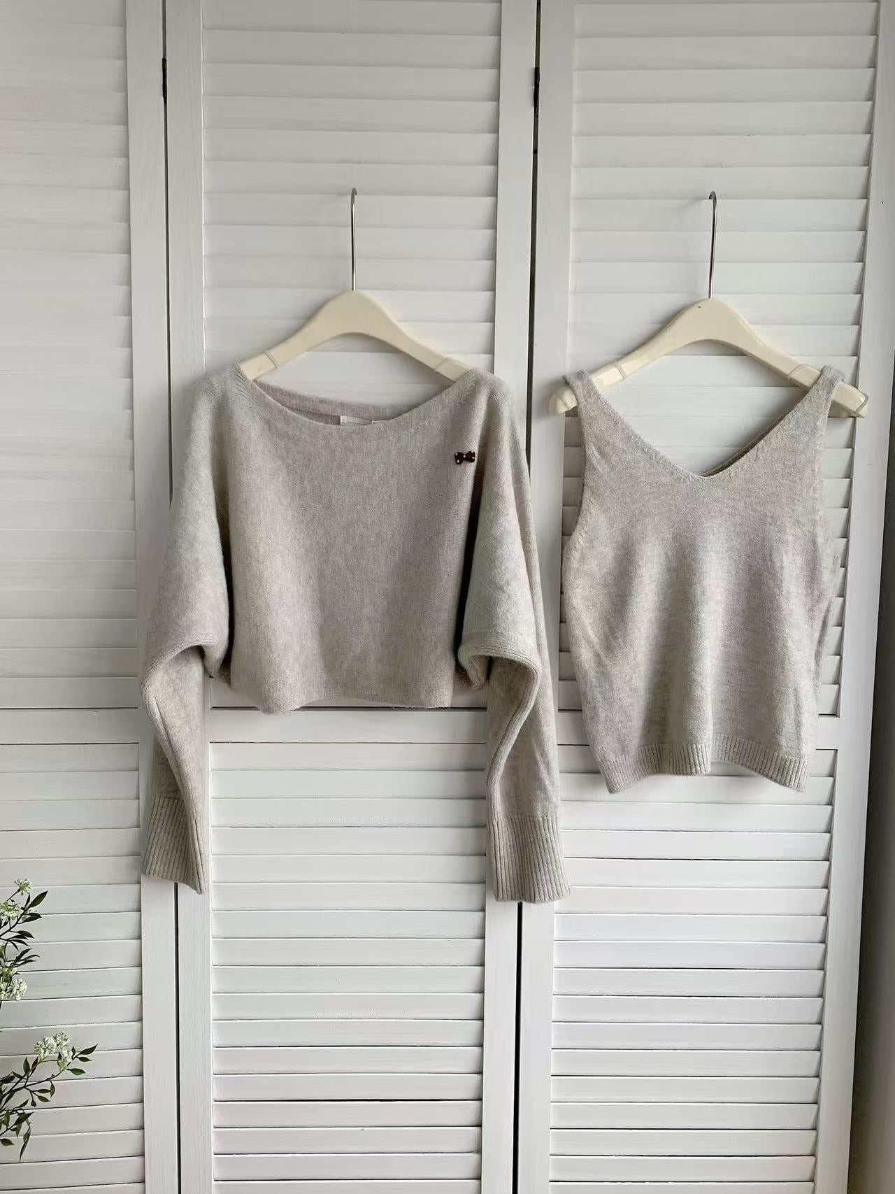 HELLO MILK TEE- 86007 簡約兩件套