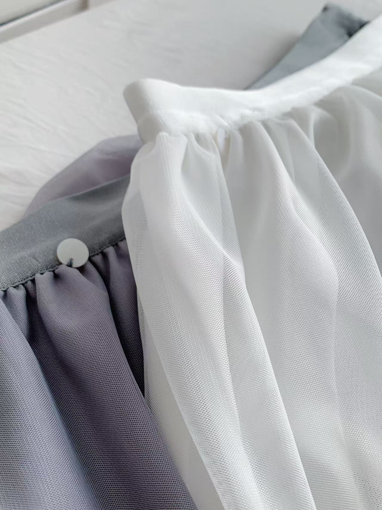 HELLO MILK TEE- 86053 網紗半裙