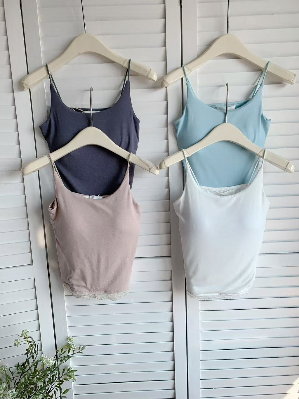 HELLO MILK TEE- 86017 吊帶LACE有墊上衣