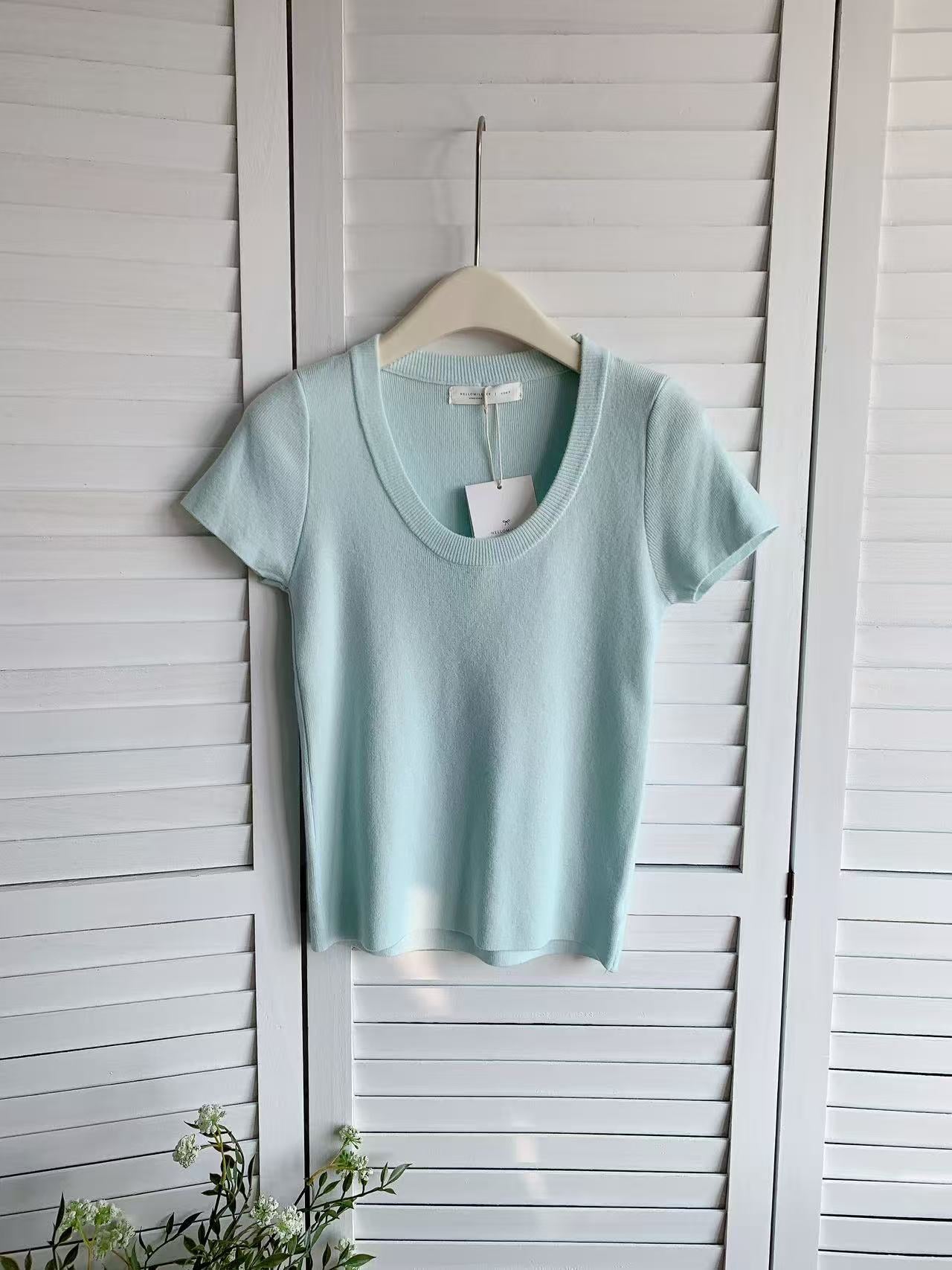 HELLO MILK TEE- 86056 圓領後小蝴蝶結上衣