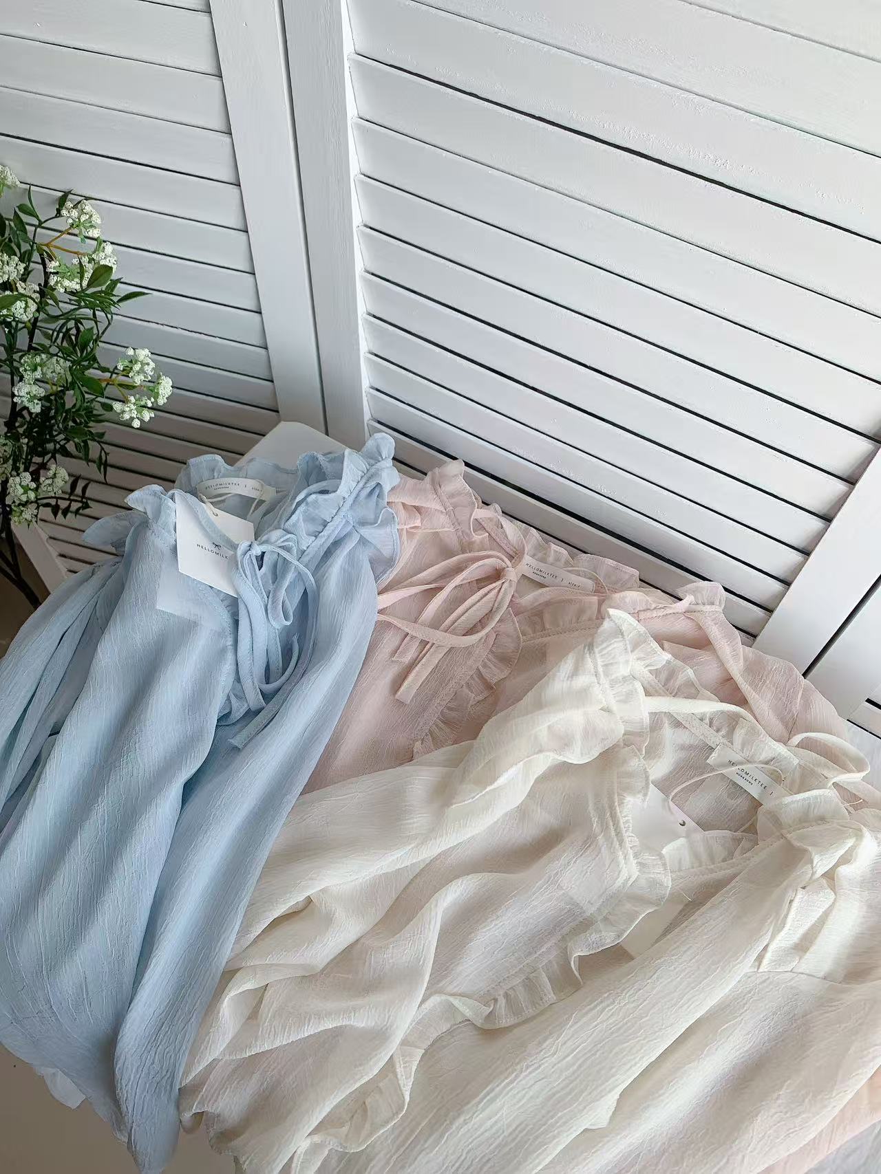 HELLO MILK TEE- 86068 百搭襯衣