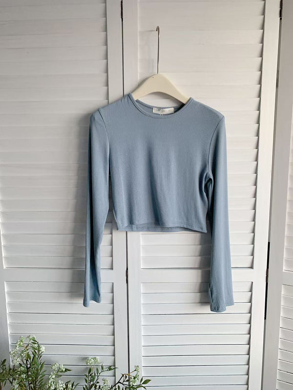 HELLO MILK TEE- 86023 簡約後背小蝴蝶結上衣