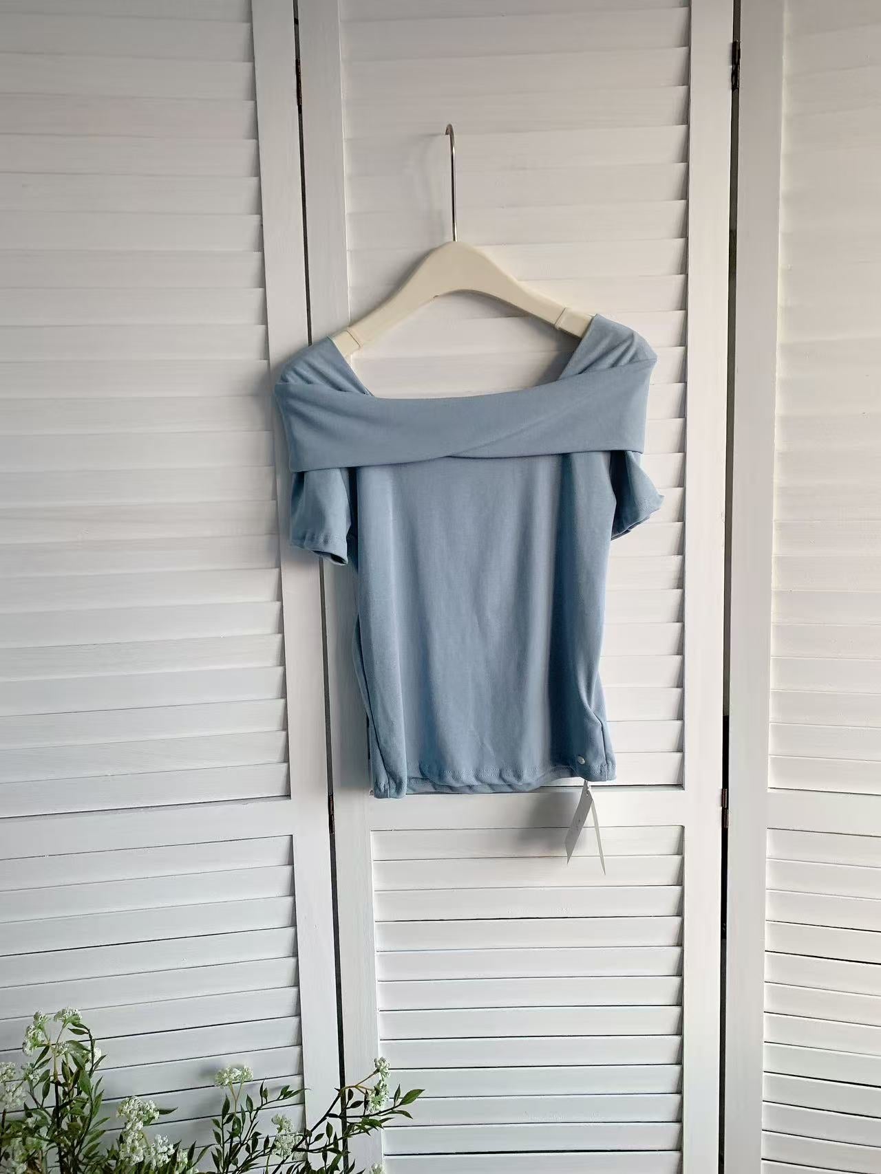 HELLO MILK TEE- 86019 溫柔上衣